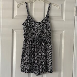 Hollister Black and White Floral Romper, Size XS